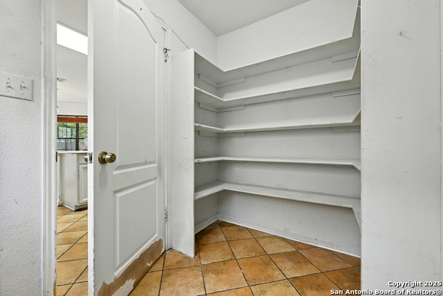 Image 28 of 44 For 481 Whispering Hlw