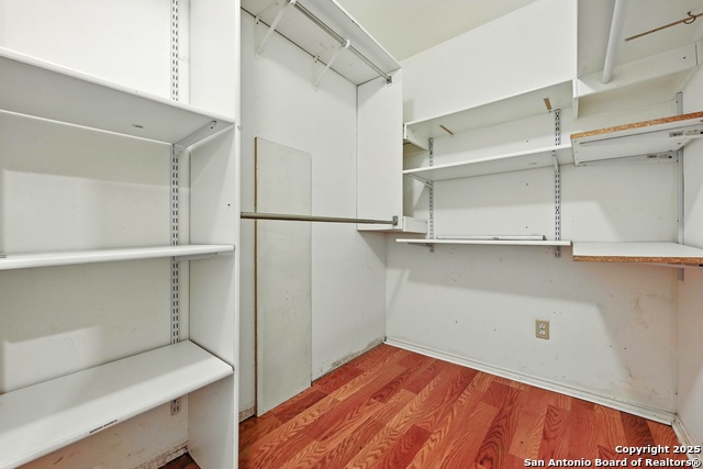 Image 33 of 44 For 481 Whispering Hlw