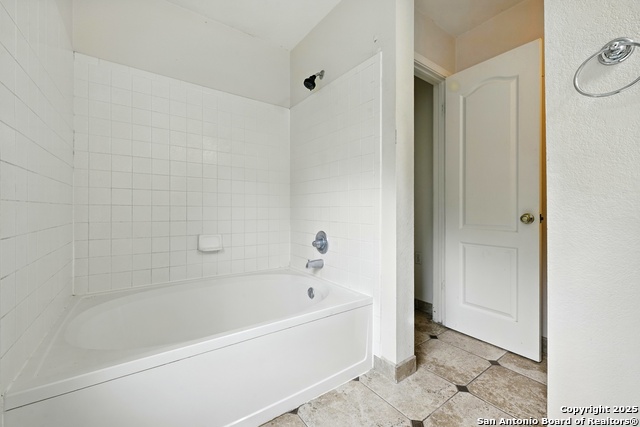 Image 38 of 44 For 481 Whispering Hlw