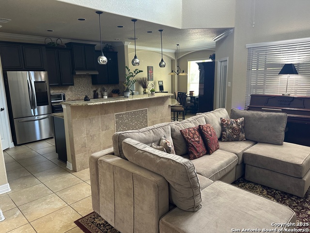 Image 3 of 15 For 8523 Kallison Arbor