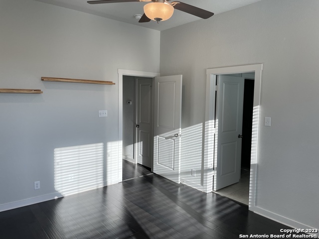 Listing photo id 17 for 7914 Roanoke 18