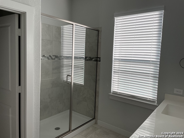 Listing photo id 18 for 7914 Roanoke 18