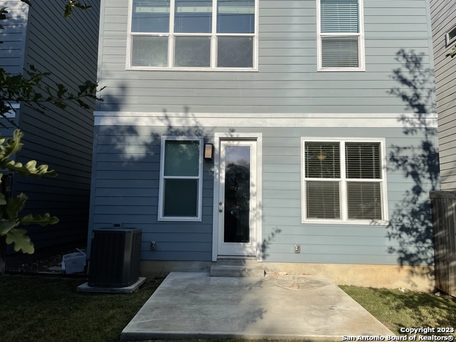 Listing photo id 25 for 7914 Roanoke 18