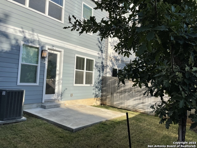 Listing photo id 26 for 7914 Roanoke 18