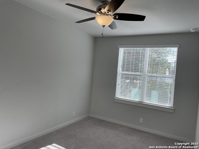 Listing photo id 4 for 7914 Roanoke 18