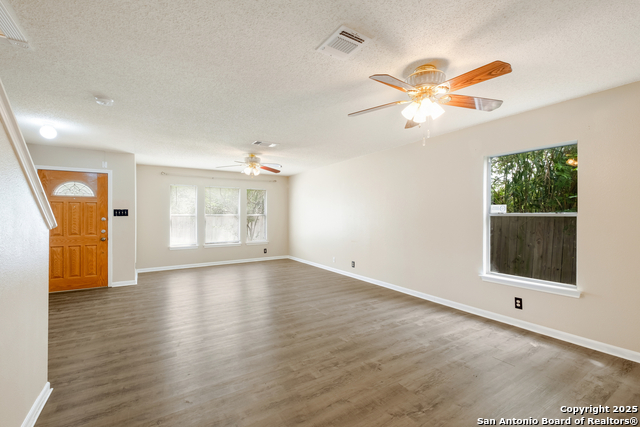 Image 6 of 23 For 8803 Breezefield