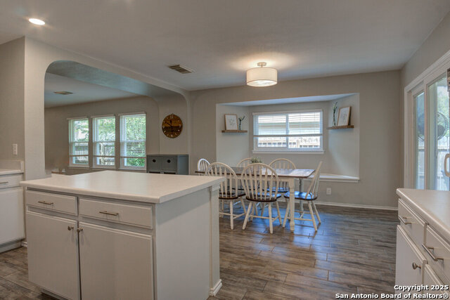 Image 14 of 30 For 8506 Pioneer Gold