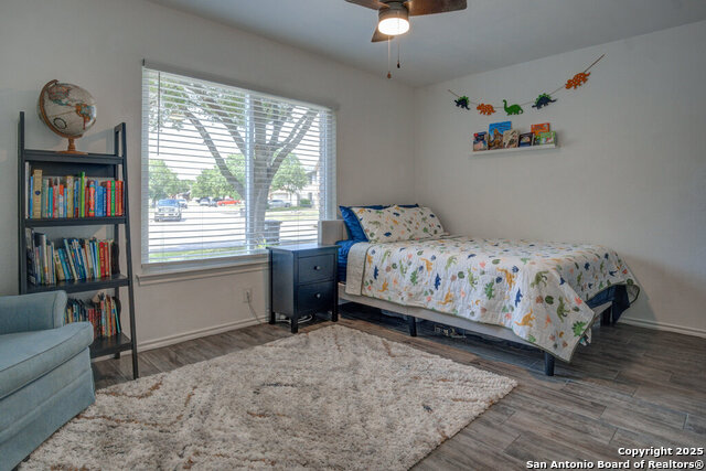 Image 21 of 30 For 8506 Pioneer Gold