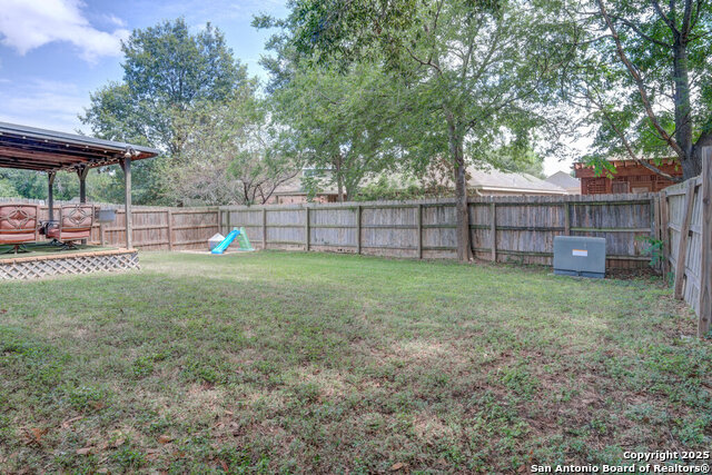 Image 29 of 30 For 8506 Pioneer Gold