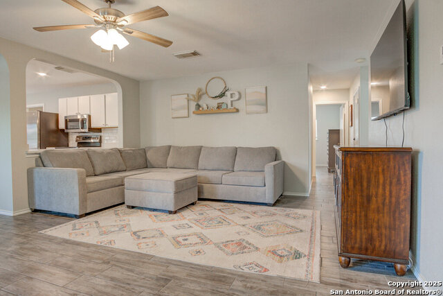 Image 7 of 30 For 8506 Pioneer Gold