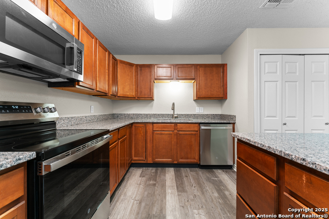 Image 10 of 19 For 8004 Laurel  