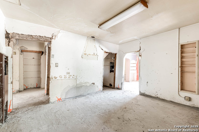 Image 14 of 27 For 1409 Kentucky