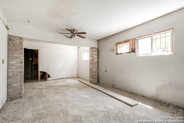 Image 21 of 27 For 1409 Kentucky