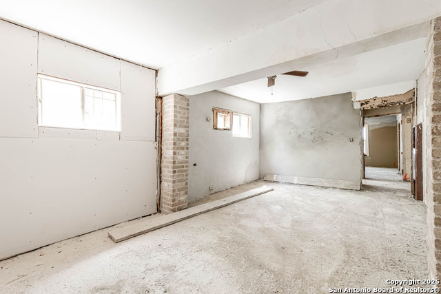 Image 23 of 27 For 1409 Kentucky