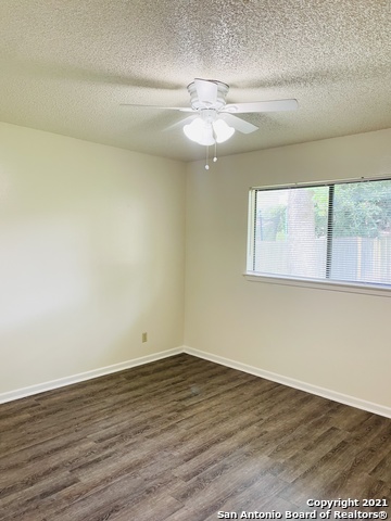 Image 19 of 28 For 12522 Autumn Vista St