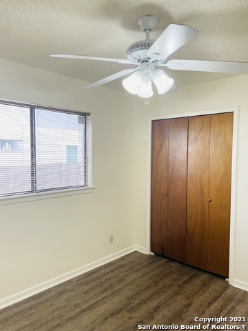 Image 21 of 28 For 12522 Autumn Vista St