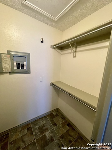 Image 13 of 20 For 13219 Larkway