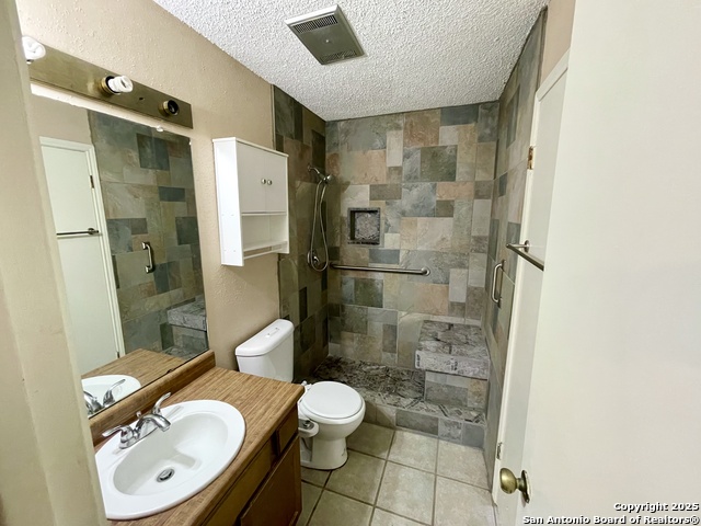 Image 14 of 20 For 13219 Larkway