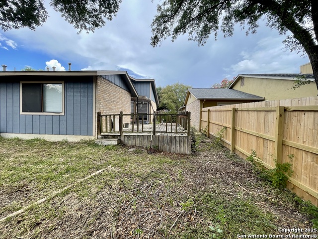 Image 19 of 20 For 13219 Larkway
