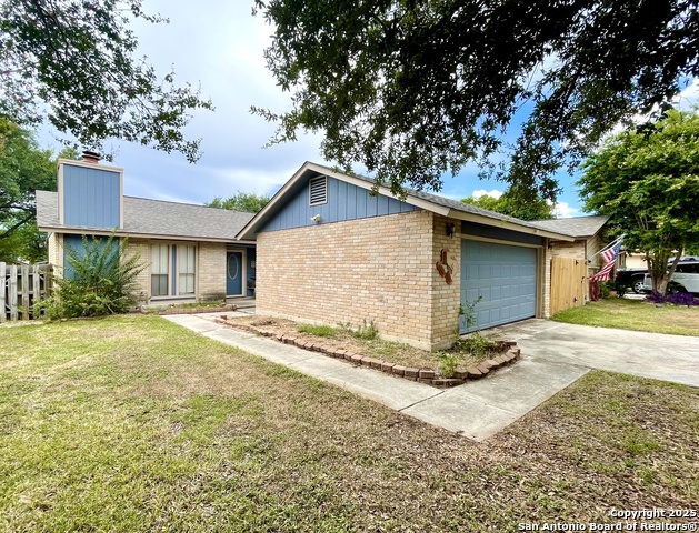 Image 2 of 20 For 13219 Larkway
