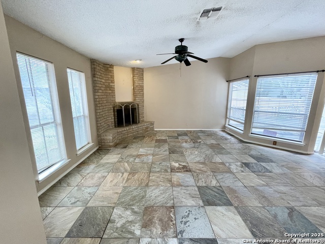 Image 3 of 20 For 13219 Larkway