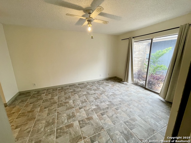 Image 9 of 20 For 13219 Larkway
