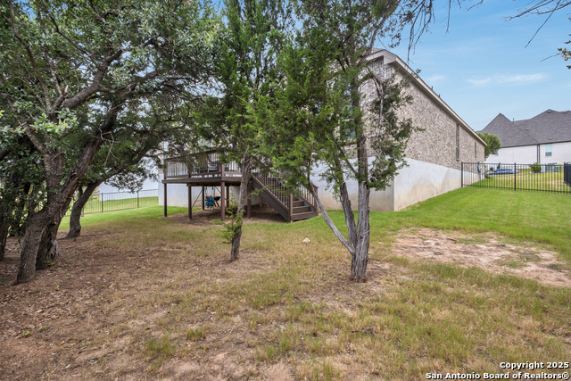 Image 4 of 22 For 2145 Glendon