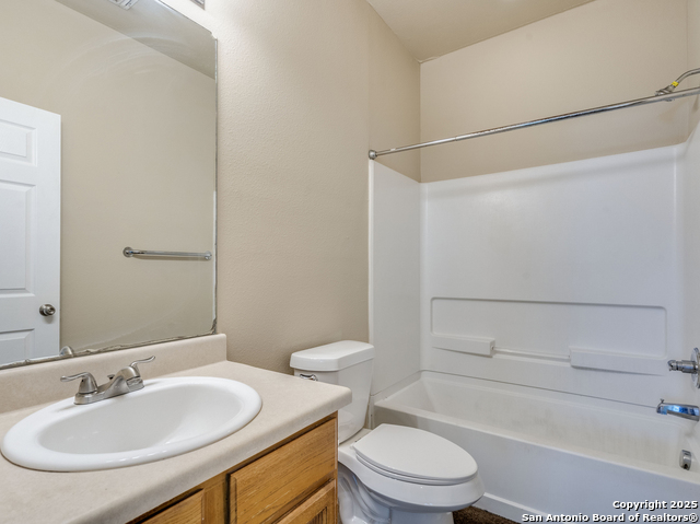 Image 14 of 22 For 5723 Golf Heights