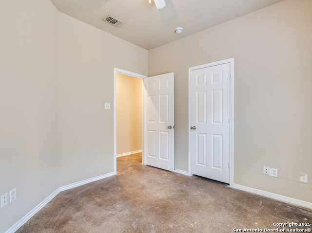 Image 18 of 22 For 5723 Golf Heights