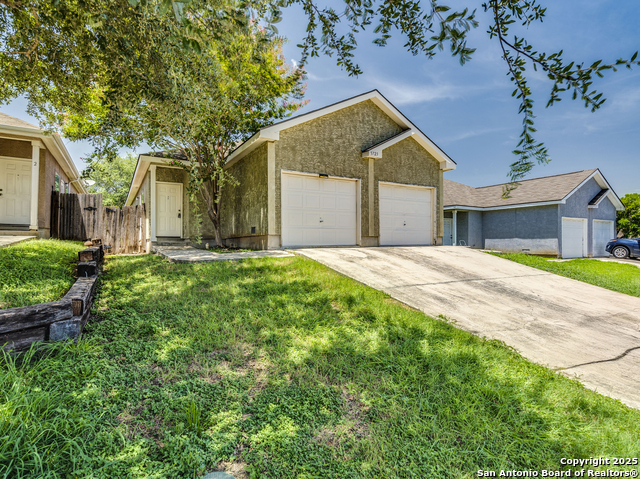 Image 3 of 22 For 5723 Golf Heights