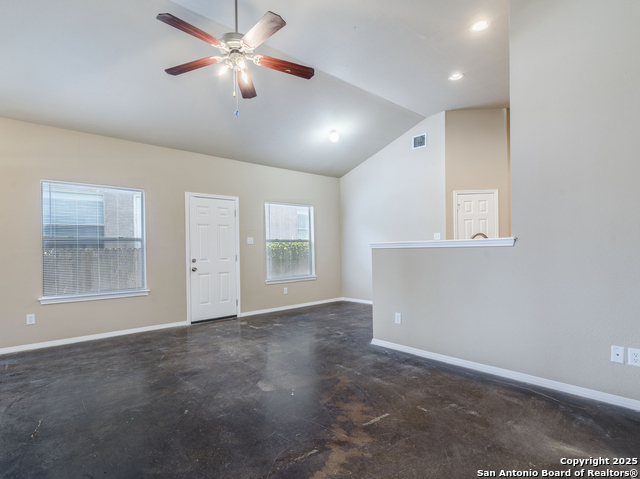 Image 6 of 22 For 5723 Golf Heights