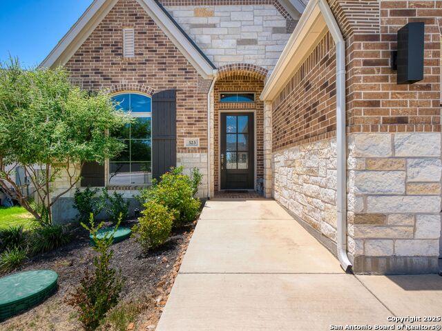 Image 2 of 28 For 323 Sugarcane