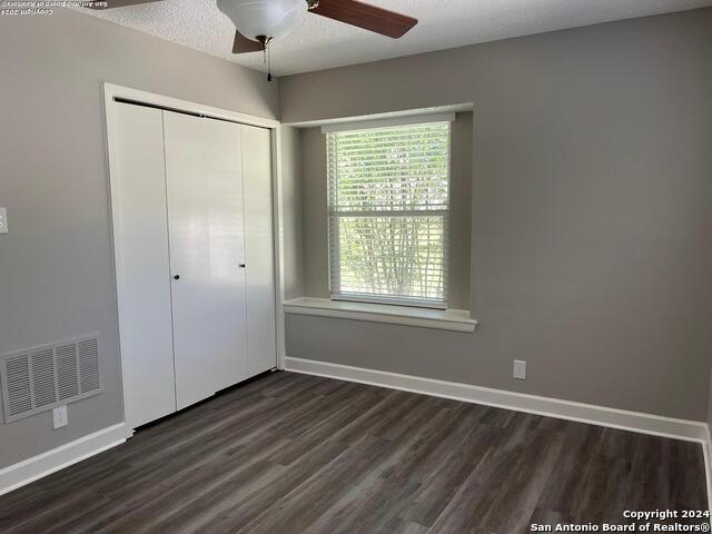 Image 10 of 20 For 221 Doeskin Dr