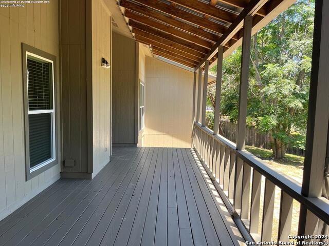 Image 11 of 20 For 221 Doeskin Dr