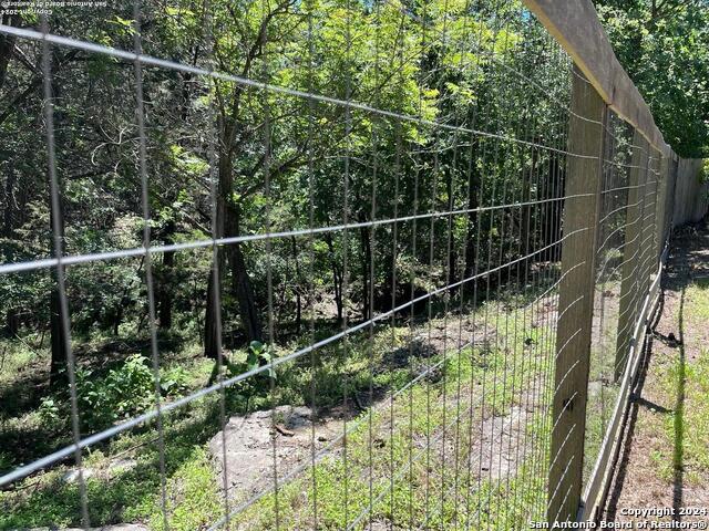 Image 17 of 20 For 221 Doeskin Dr