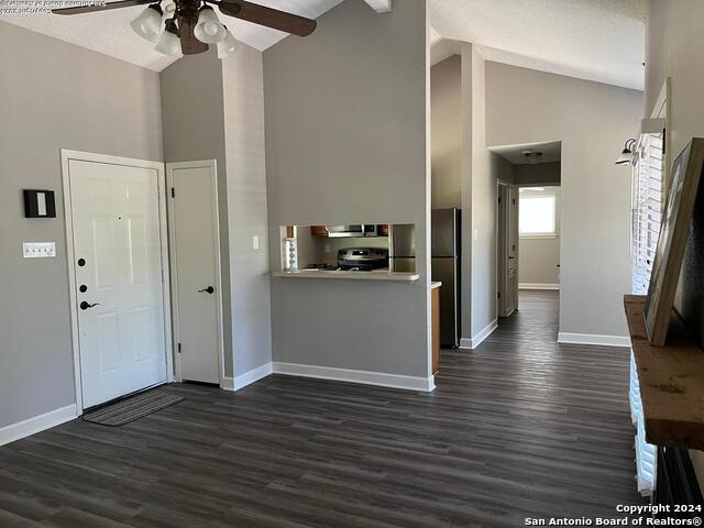 Image 6 of 20 For 221 Doeskin Dr