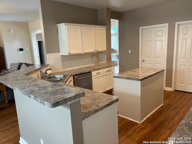 Image 6 of 14 For 2730 Lakehills