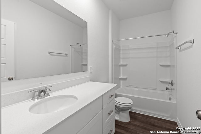 Image 13 of 23 For 402 White Heron Way