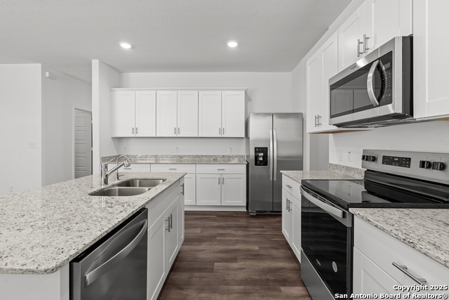 Image 21 of 23 For 402 White Heron Way