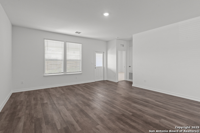 Image 4 of 23 For 402 White Heron Way