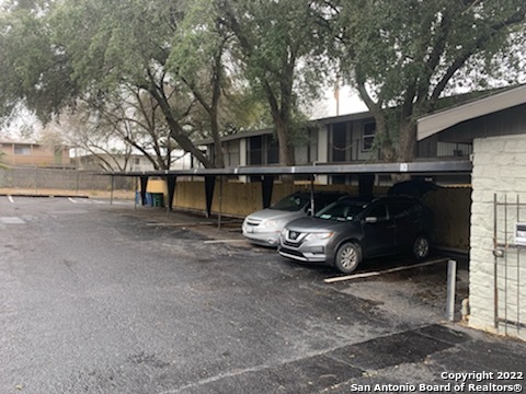 Details for 520 Gentleman  5, San Antonio, TX 78201