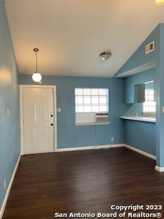 Image 2 of 14 For 218 Bexar Dr