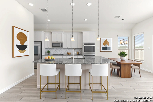 Listing photo id 6 for 29738 Wackford