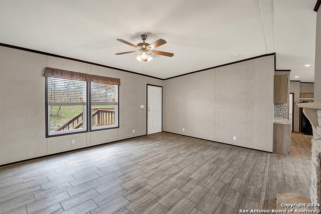 Listing photo id 10 for 345 Shorthorn Rd