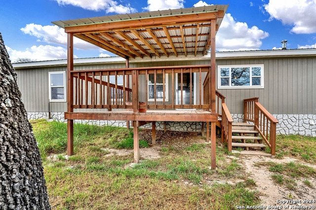 Listing photo id 30 for 345 Shorthorn Rd