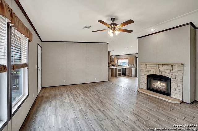 Listing photo id 2 for 345 Shorthorn Rd
