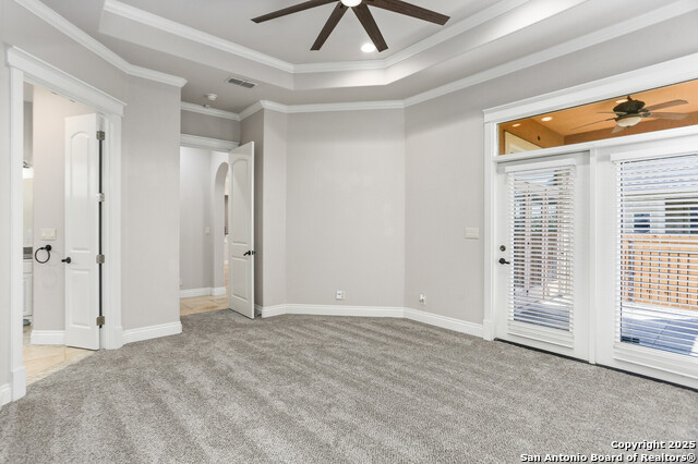 Listing photo id 14 for 1165 Legacy Drive