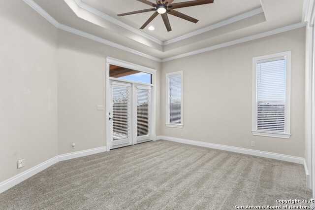Listing photo id 15 for 1165 Legacy Drive