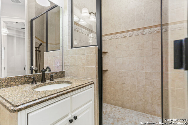Listing photo id 19 for 1165 Legacy Drive