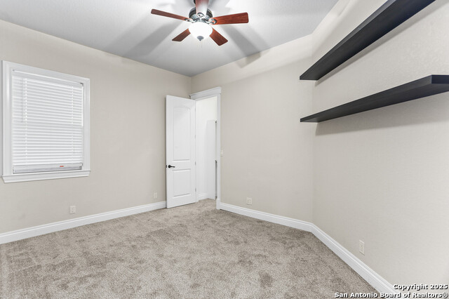 Listing photo id 21 for 1165 Legacy Drive